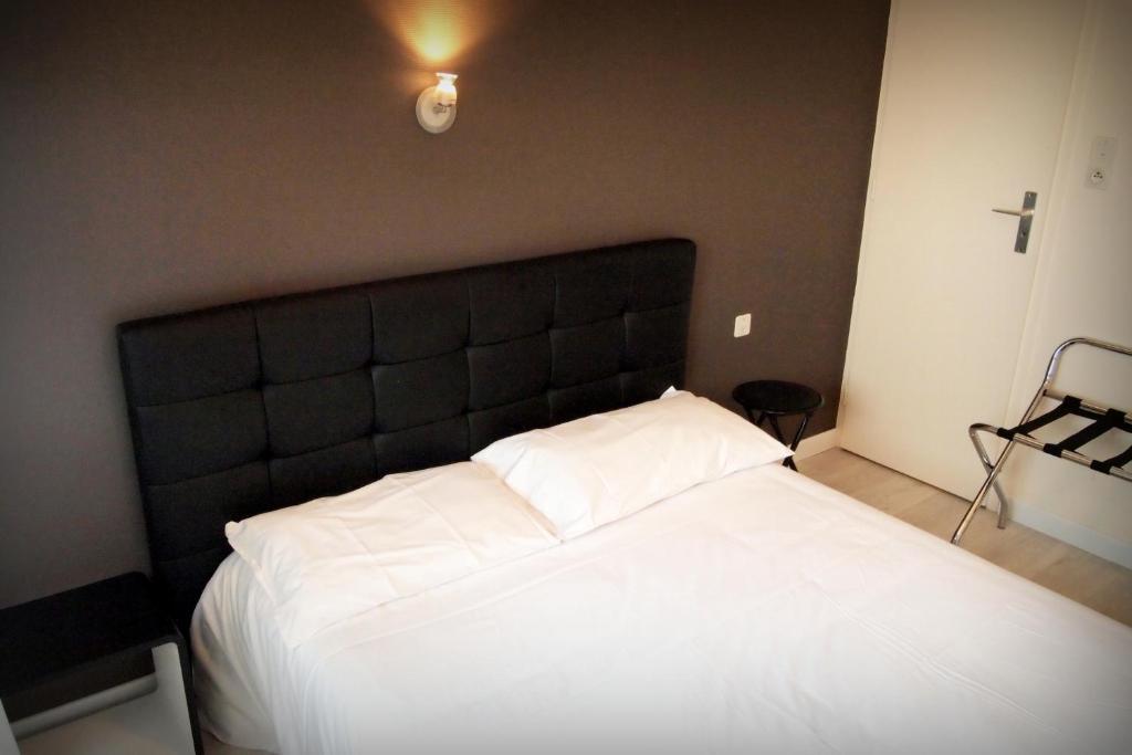 Hotel Le Rohu Sene ภายนอก รูปภาพ